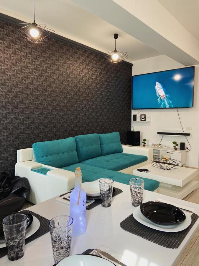 ナボダリPeacock Apartament- Stefan Buildingアパートメント エクステリア 写真